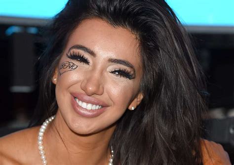 How Chloe Khan Found Her Voice .